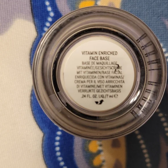 4/$25 Bobbi Brown Face Base Primer used light ly - Picture 2 of 5